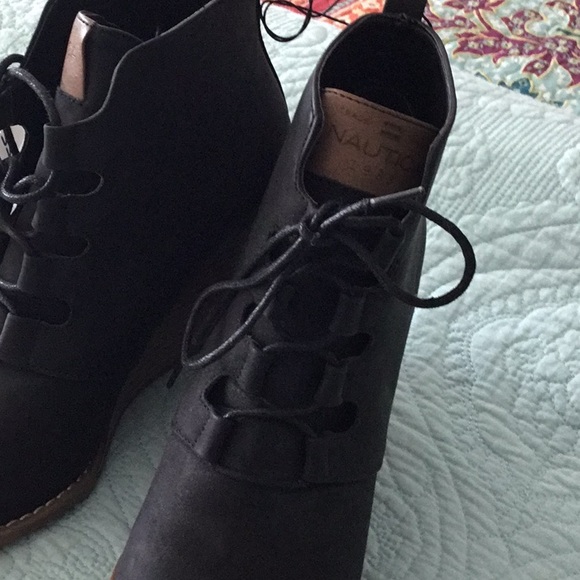 Black wedge booties by Nautica. - Picture 2 of 2